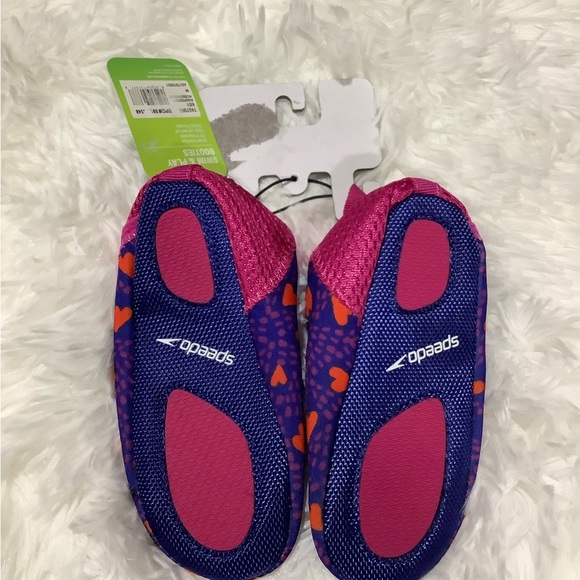 NWT Speedo Girls’ 💜 print swim & play booties - Size Medium (7-8) - Picture 2 of 3